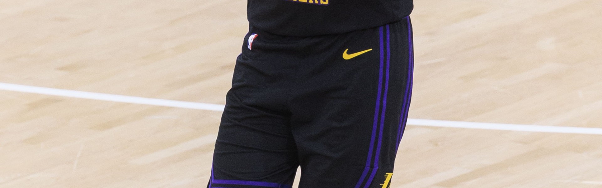 九游娱乐-Skip：东契奇最后拒投空位三分 因为他知道他三分不行 这没人提？