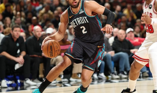 九游平台-联盟第一！活塞5连胜送公牛8连败 坎宁安准三双杜伦复出26+13