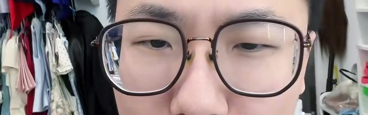 九游娱乐城-解说：詹姆斯今天失误太多&amp;确实老了 里夫斯真厉害&amp;休赛季咋续约