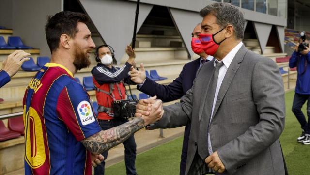 img_rruano_20210413-181958_imagenes_md_terceros_fcb_messi_laporta__w9a0966-kjhC-U410318551397y0H-980x554@MundoDeportivo-Web.jpg